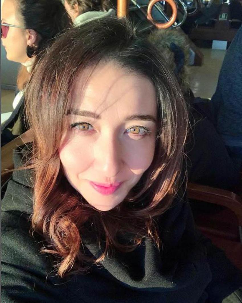 25 yıllık evlilik sessiz sedasız bitmiş! Soyadı değişince gerçek ortaya çıktı