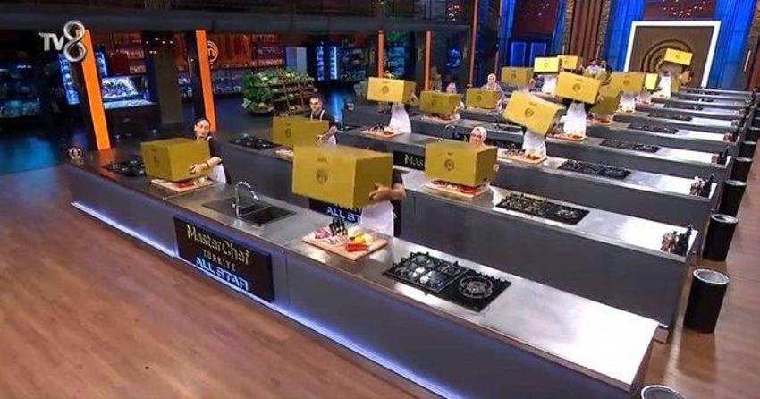 Dün tehdit etti bugün 100 bin TL'lik ödülü kazandı! MasterChef All Star'da 27 Ekim ödülünü Onun takımı kazandı!