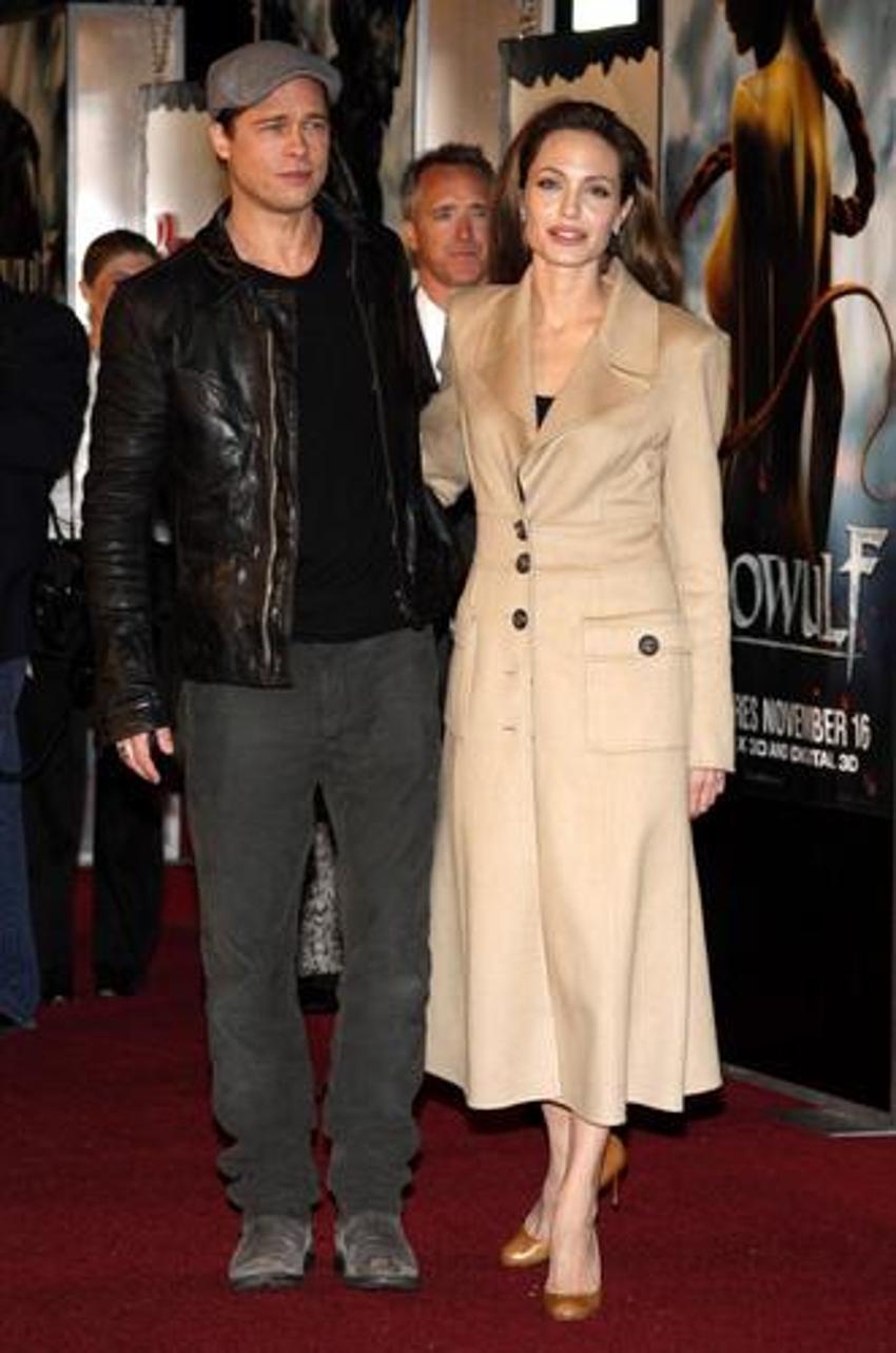 Brad Pitt eski eşinin mesajlarını ifşaladı! 'Çocuklarınla birlikte malikaneme gel'