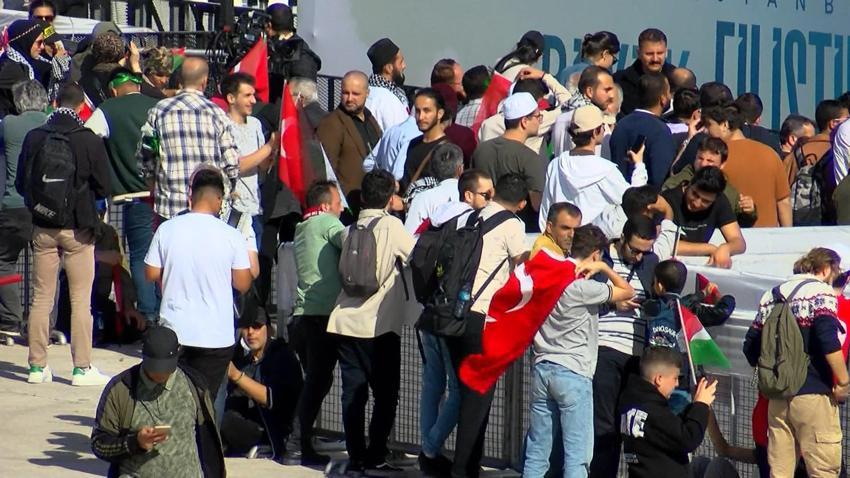 İstanbul'da büyük Filistin mitingi: Gazze'de terörle mücadele yok, soykırım var