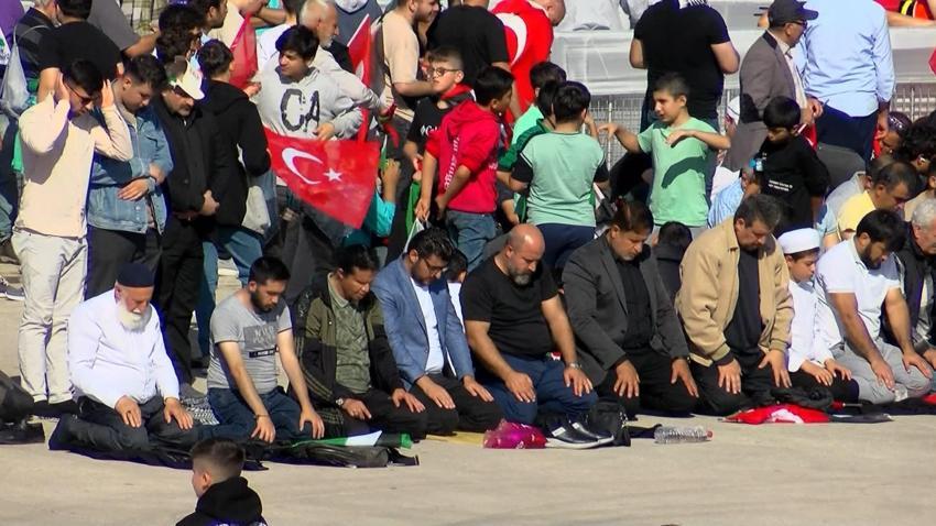 İstanbul'da büyük Filistin mitingi: Gazze'de terörle mücadele yok, soykırım var
