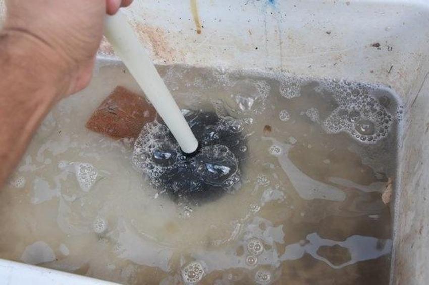 Bu karışımı bir kenara yazın, tıkalı lavaboyu 7 saniyede açıyor! 