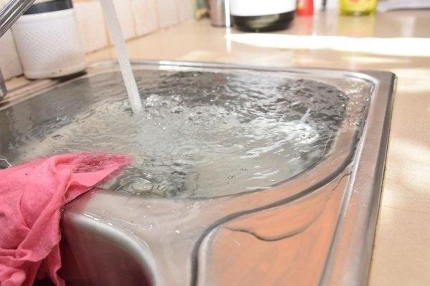 Bu karışımı bir kenara yazın, tıkalı lavaboyu 7 saniyede açıyor! 