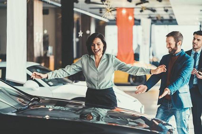 Mercedes’i böyle sömürdüler! Galerici tek tek itiraf etti: Araç başına 50 bin lira alıyordum