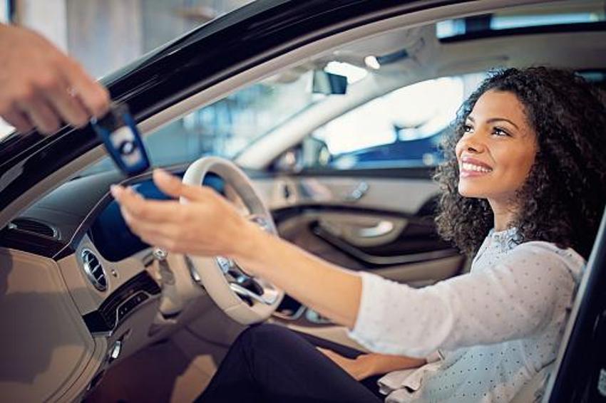 Mercedes’i böyle sömürdüler! Galerici tek tek itiraf etti: Araç başına 50 bin lira alıyordum