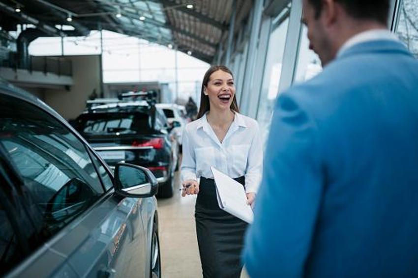 Mercedes’i böyle sömürdüler! Galerici tek tek itiraf etti: Araç başına 50 bin lira alıyordum