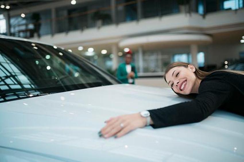 Mercedes’i böyle sömürdüler! Galerici tek tek itiraf etti: Araç başına 50 bin lira alıyordum