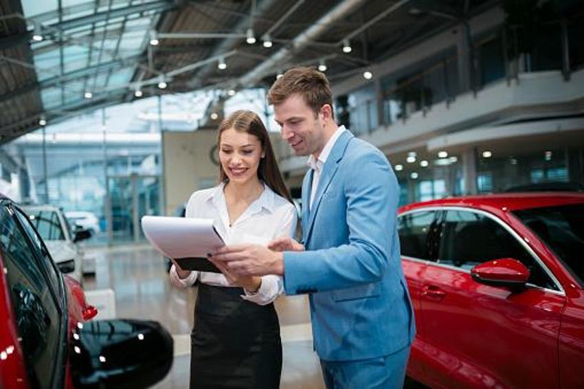Mercedes’i böyle sömürdüler! Galerici tek tek itiraf etti: Araç başına 50 bin lira alıyordum