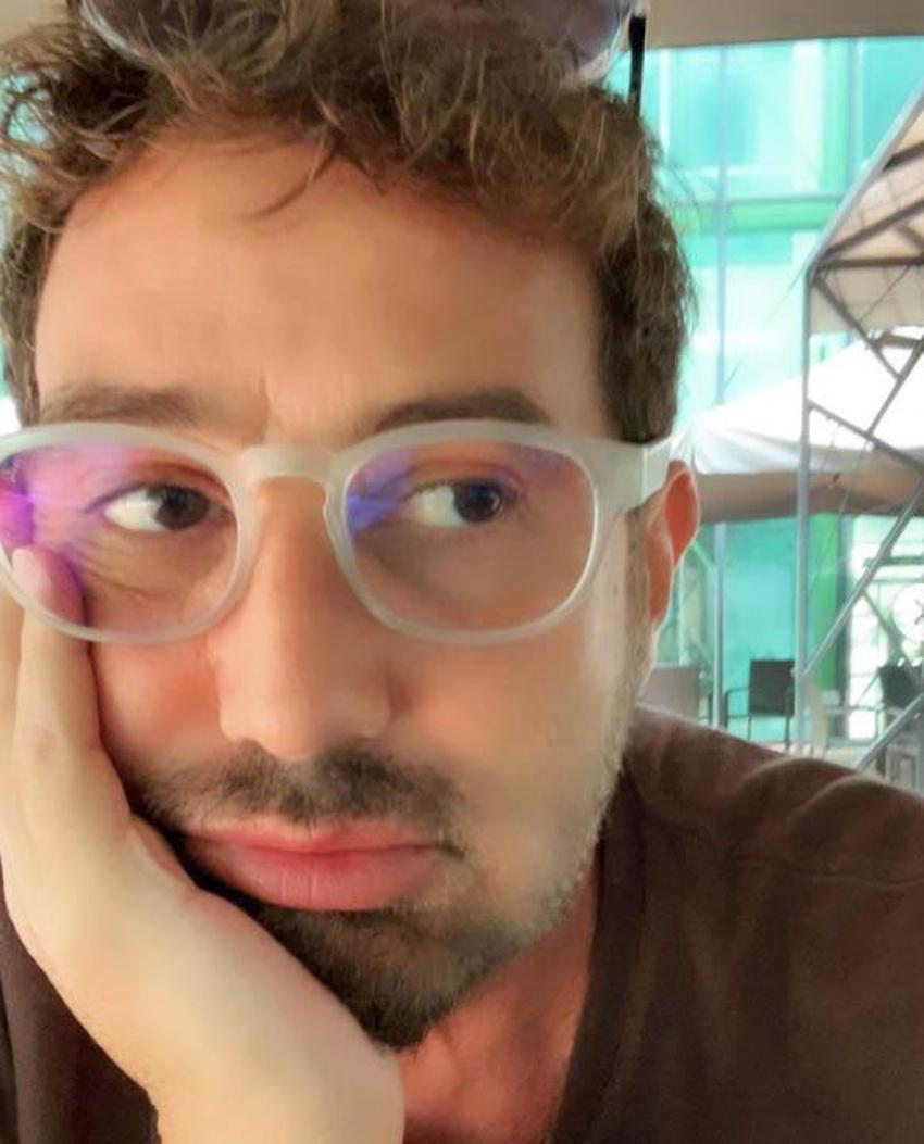 Metin Arolat bir gün arayla iki amcasını kaybetti!