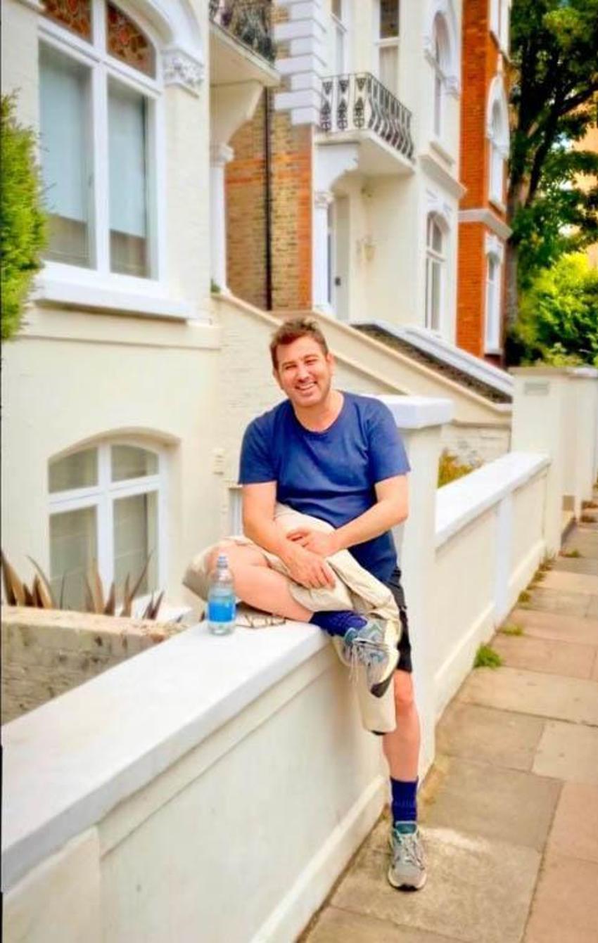 Metin Arolat bir gün arayla iki amcasını kaybetti!