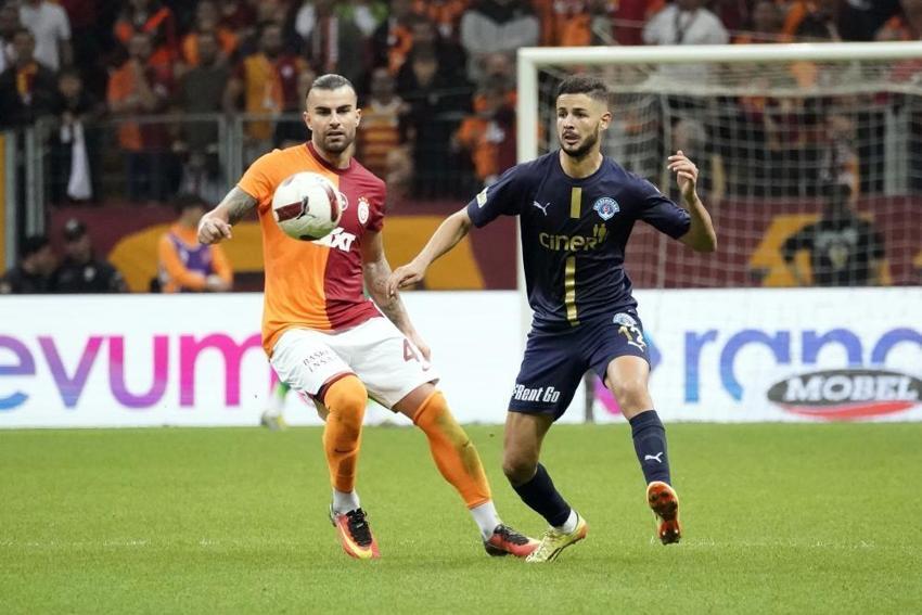 Ziyech nasıl sahaya çıkar? Resmen kapris yaptı, Abdülkerim Bardakcı'dan sol bek olmaz