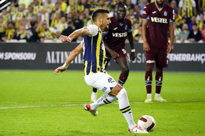 Kadıköy'de Trabzonspor'dan tarihi galibiyet! Fırtına Fenerbahçe'nin galibiyet serisine son verdi