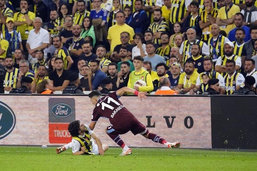 Kadıköy'de Trabzonspor'dan tarihi galibiyet! Fırtına Fenerbahçe'nin galibiyet serisine son verdi