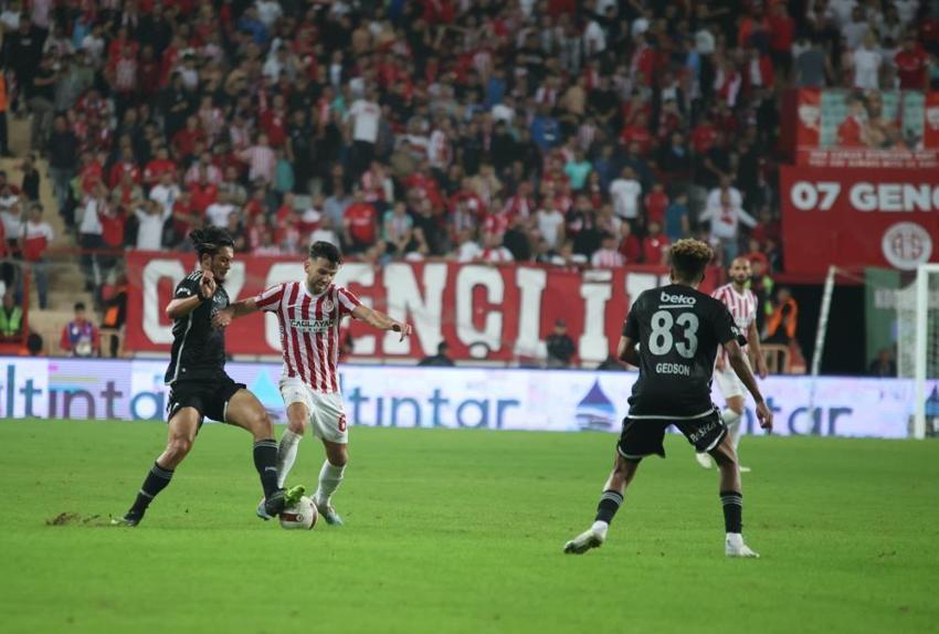 Bailly ile Tayfur Bingöl kavga etti! Burak Yılmaz sinir krizi geçirtti: Adama bak ya, kimsin sen!