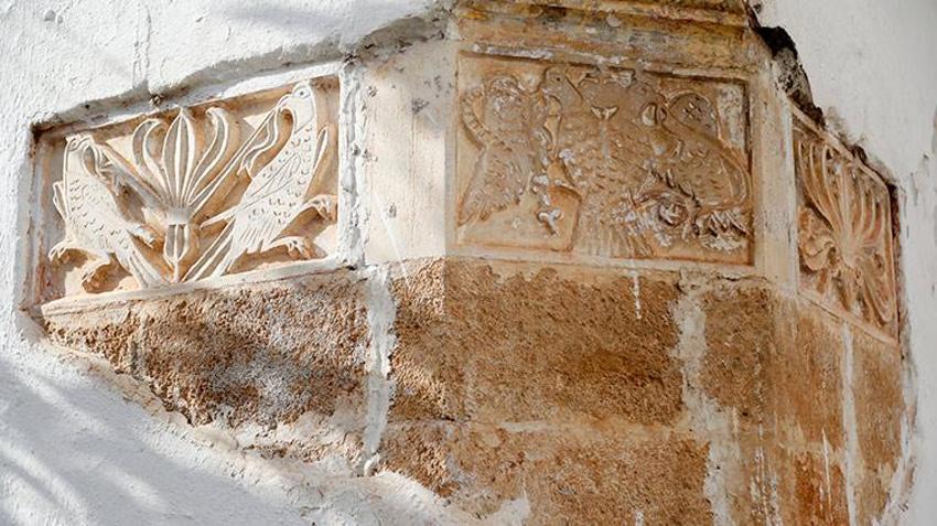 Selçuklu Sultanı'nın haber kuşları, sıva altından çıktı