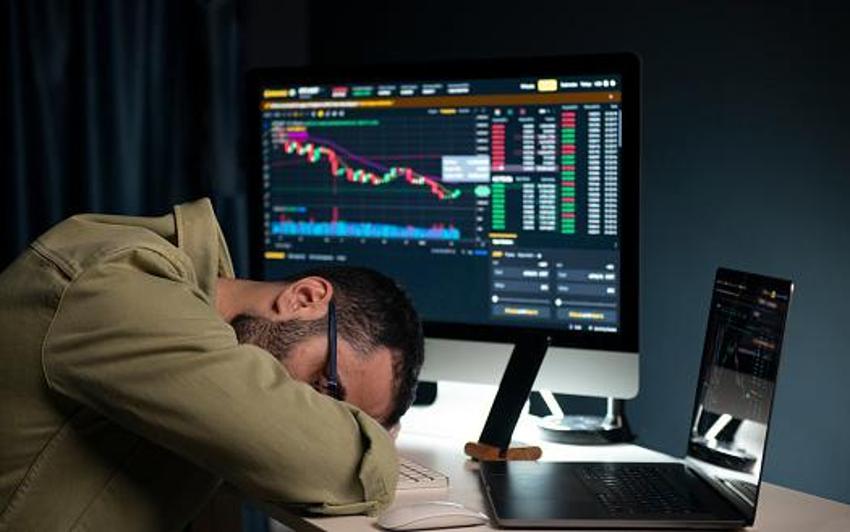 Kripto paralarda kan kaybı sürüyor! Milyar dolarlık çıkışlar yaşanıyor
