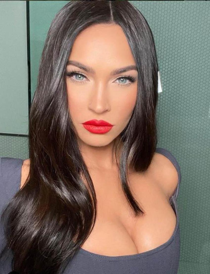 Megan Fox kendi hayatından ilham aldı, şiir kitabı çıkardı!
