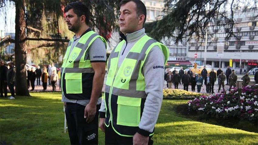 Saat 9'u 5 geçe hayat durdu! Gözyaşlarını tutamadılar