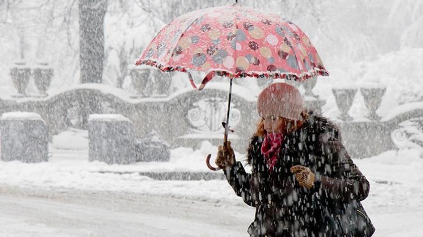 Kar yağışı başladı! Hava buz kesecek, Meteoroloji tarih verdi, kar günlerce yerden kalkmayacak