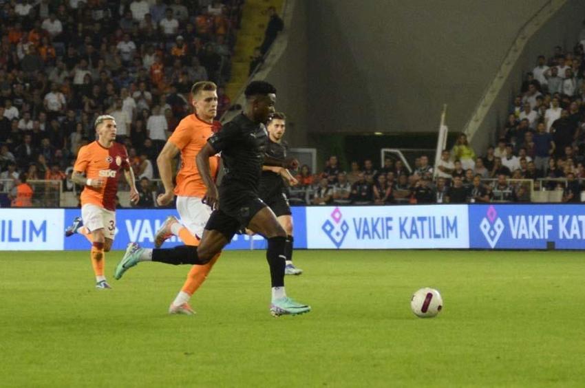 Hatayspor - Galatasaray maçındaki penaltı kararı sonrası eski hakem sert çıktı! 'VAR neden müdahale etmiyor?'