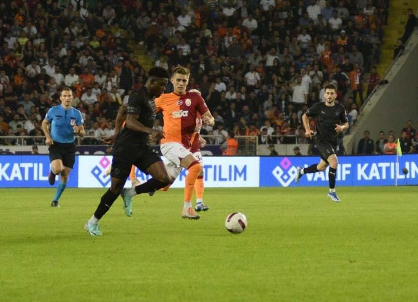 Hatayspor - Galatasaray maçındaki penaltı kararı sonrası eski hakem sert çıktı! 'VAR neden müdahale etmiyor?'