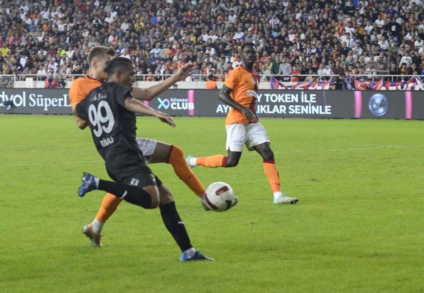 Okan Buruk için olay sözler! 'Geniş kadro neden kuruldu?'