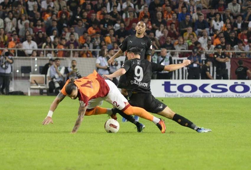 Mehmet Özdilek'ten Wilfried Zaha'ya salvolar! 'Hiç yardımı yok'