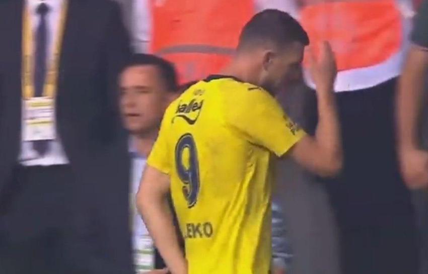 Dzeko'dan İsmail Kartal'a fırça! Oyundan çıkarken öyle bir hareket yaptı ki...
