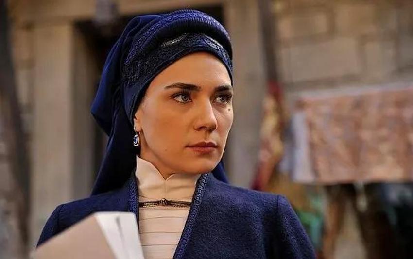 Buse Varol hangi dizide oynuyor? Alişan'ın eşi Buse Varol TRT 1 dizisinde başladı!