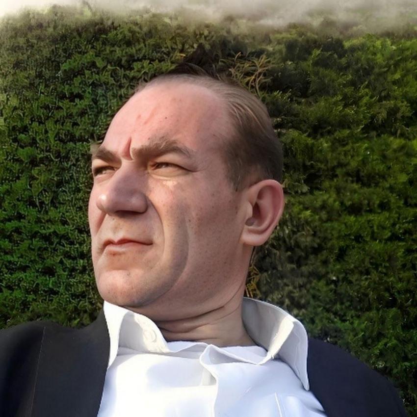 Türk halkının Atatürk sevgisini böyle sömürüyorlar! Benzerleri sosyal medya bağış toplayıp kendilerine 'Paşam' dedirtiyorlar...