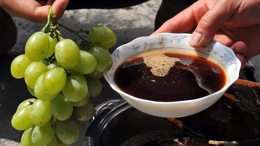 Beynin kimyasını altüst ediyor, depresyon ve anksiyete geliyor: Bu besinleri sokakta bile görseniz kaçın!