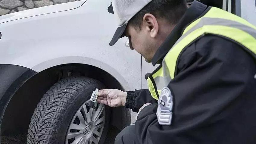 Kış lastiği cezası ne kadar? Kış lastiği hangi araçlarda zorunlu, kış lastiği zorunluluğu ne zaman başlıyor? Kış lastiği takmama cezası 2023…