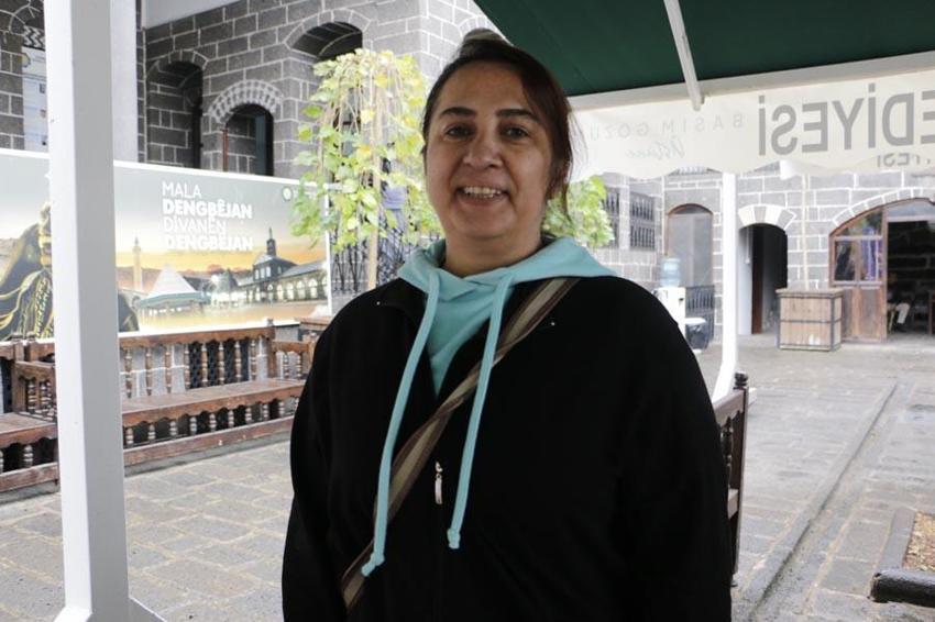 Dengbej Evi günde bin turistin akınına uğruyor! Binlerce yıllık geleneği ilk defa duyan şaşkınlığını gizleyemiyor
