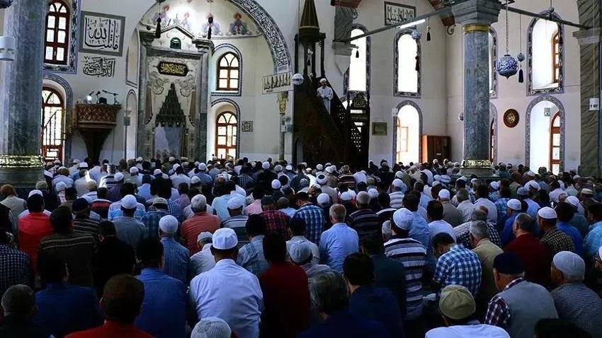 17 Kasım Cuma namazı saat kaçta? (İstanbul, İzmir, Ankara) Cuma Hutbesi konusu nedir?