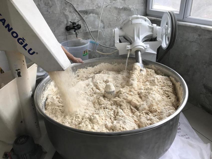 Bu köyden başka yerde üretilmiyor! Sofraların vazgeçilmezi, bir aileye 1 hafta yetiyor