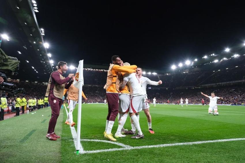 Altay Bayındır'a gün doğdu! Galatasaray maçı öncesi Manchester United'da deprem