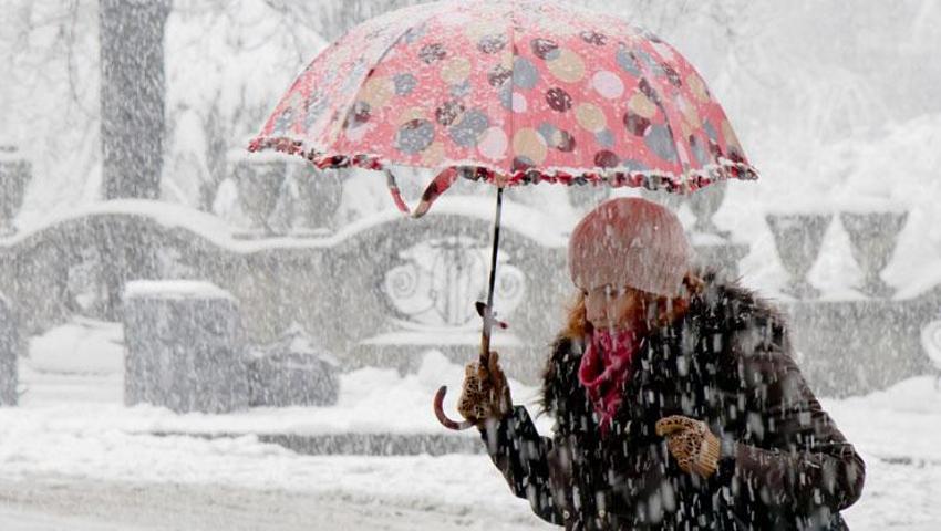 Kar yağışı ve kuvvetli sağanak yurdu etkisi altına aldı! Meteoroloji'den turuncu kodlu uyarı geldi: Kritik gün salı, tamamen değişecek...