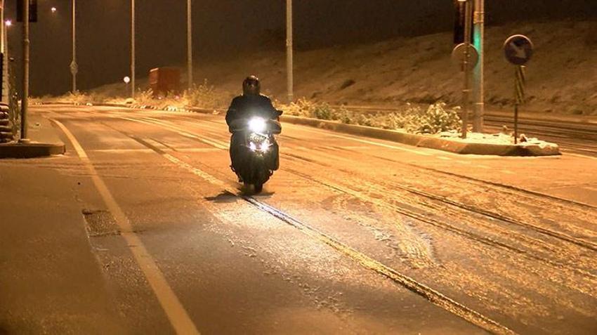 Lapa lapa kar yağışının ardından kar fırtınası vuracak! İstanbul dahil 72 il için alarm verildi, sıcaklık eksi 14'ü gördü, günlerce sürecek