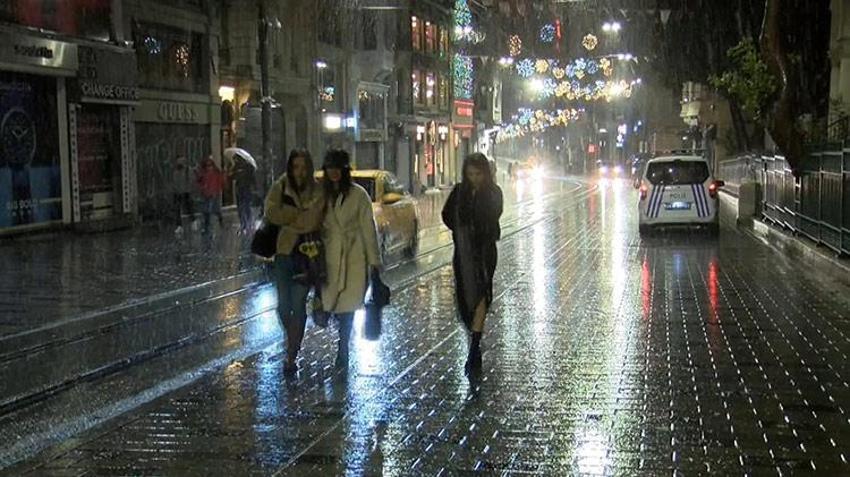 Lapa lapa kar yağışının ardından kar fırtınası vuracak! İstanbul dahil 72 il için alarm verildi, sıcaklık eksi 14'ü gördü, günlerce sürecek