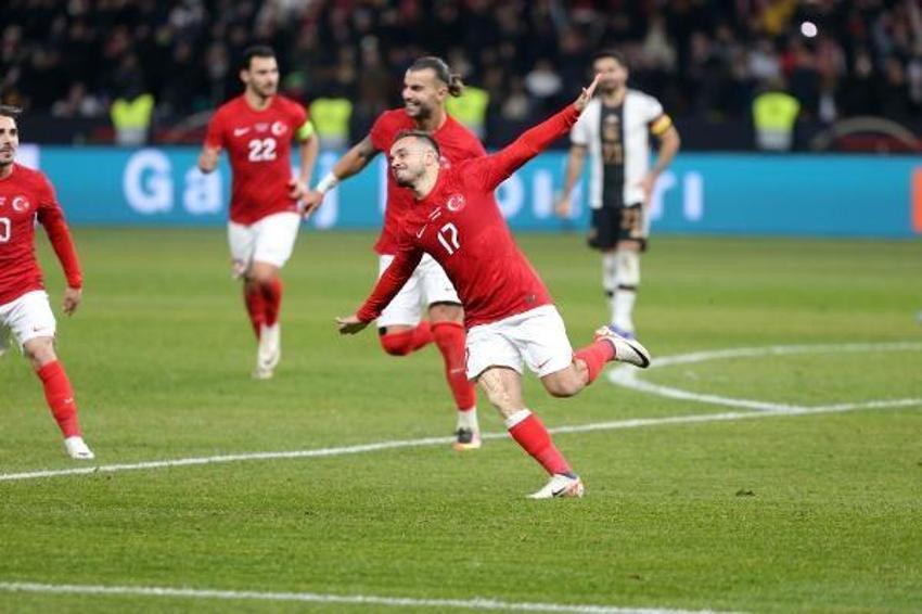 Almanya-Türkiye maçında bir yıldız doğdu! Kenan Yıldız 18 yıl sonra başardı