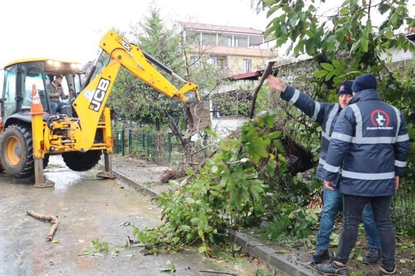 Yurtta kar ve fırtına etkisi! Yollar kapalı, okullar tatil