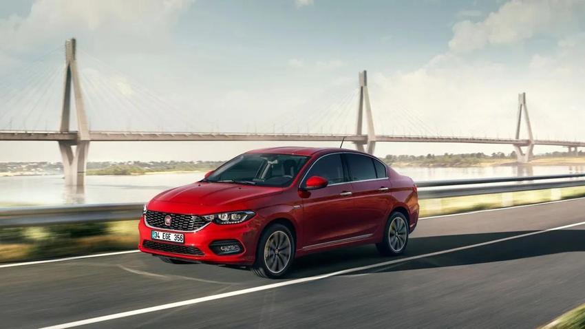 Fiat Egea Sedan yokuşlarda tıkanıyor ama fiyatı çıldırıyor! Bu fiyat bu kampanyayla bir daha gelmez