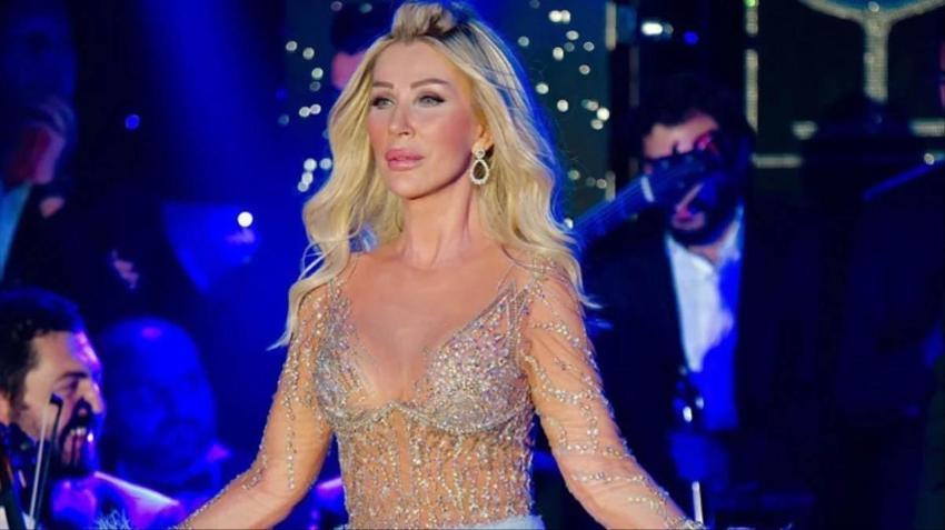 Seda Sayan ablası Nursel Sayan da yüzünü gerdirdi! Değişimi çok konuşuldu