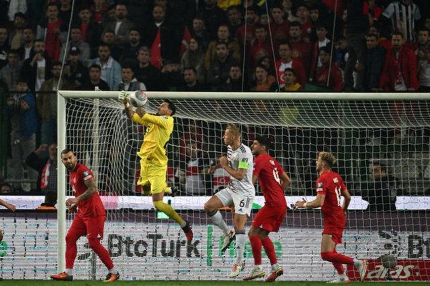 TRT 1 maç neden izlenmiyor? 21 Kasım Galler Türkiye maçı TRT 1 frekans bilgileri....