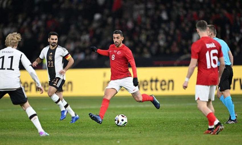 Liderlik ilk yarı gitti ikinci yarı geldi! A Milliler EURO 2024'e lider gidiyor!