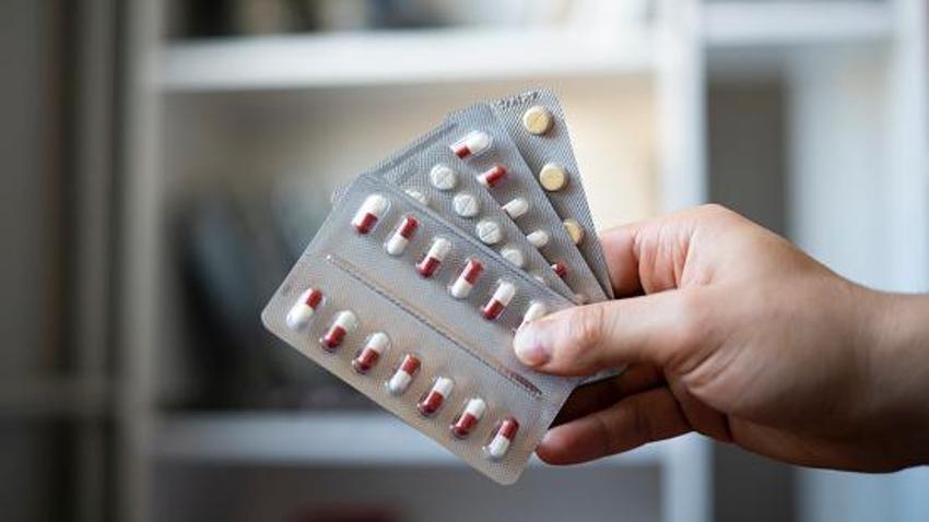 Vitamin takviyelerinde büyük tehlike! Bu iki vitamin kullananı zehirliyor