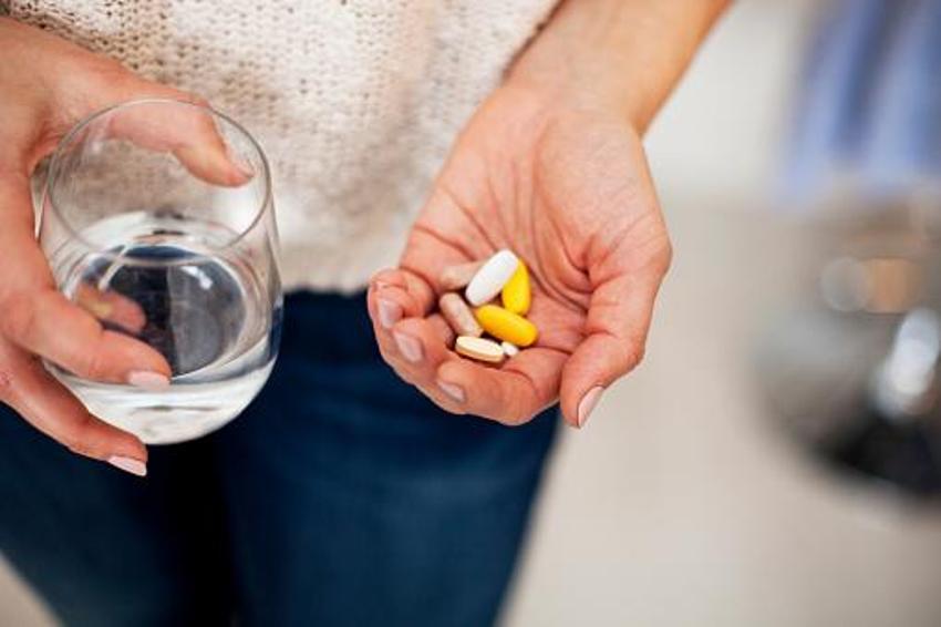 Vitamin takviyelerinde büyük tehlike! Bu iki vitamin kullananı zehirliyor
