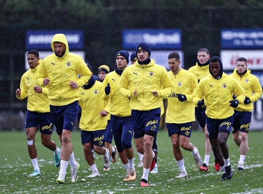 Fenerbahçe transferde atağa geçti! Edin Dzeko bizzat devreye girdi: Rade Kruic, Pape Gueye, Ezequiel Fernandez...