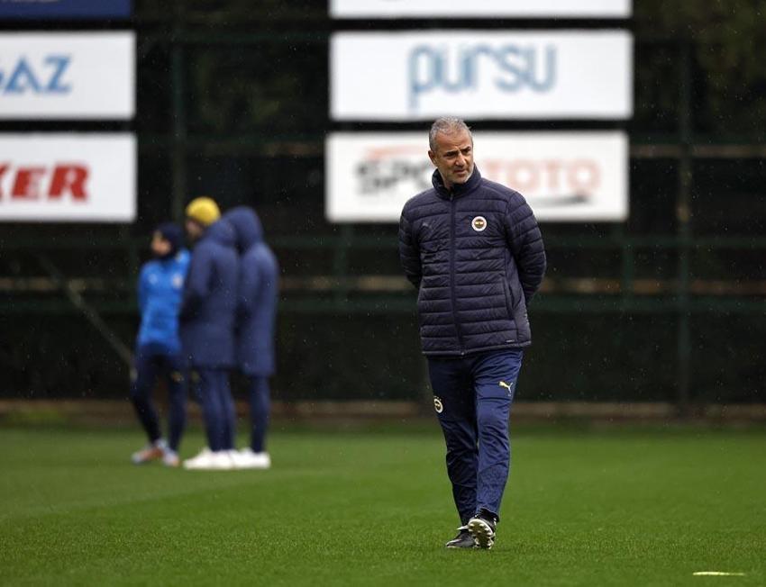 Fenerbahçe'de ayrılıklar peş peşe! İsmail Kartal transfer listesini belirledi: İşte bileti kesilen 5 isim...