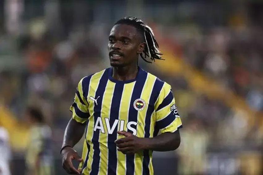 Fenerbahçe'de ayrılıklar peş peşe! İsmail Kartal transfer listesini belirledi: İşte bileti kesilen 5 isim...